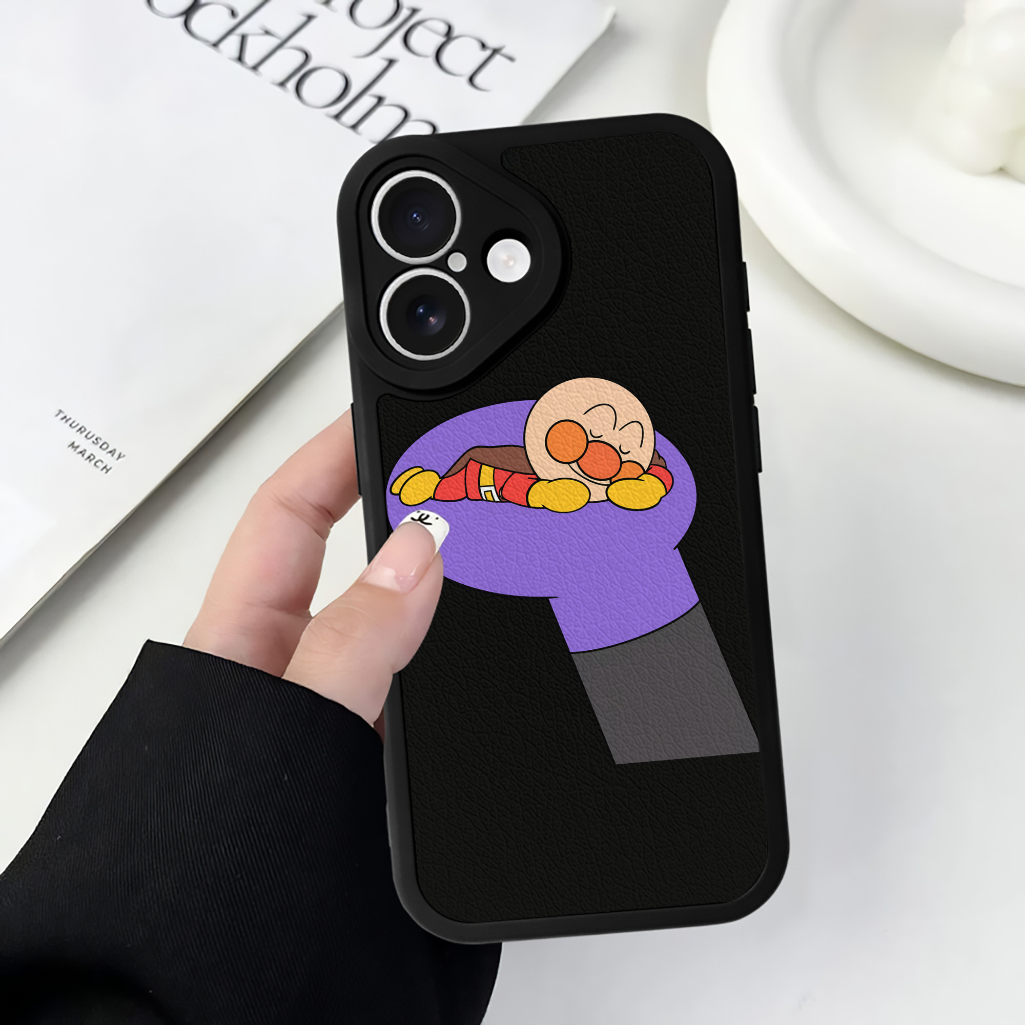 （画像用） アンパンマン Anpanman 【iPhone 16シリーズ対応】シリコンスマホケース（レザー調） 材質：シリコン